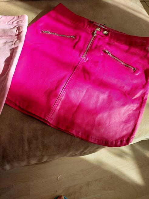 Spódniczki ze skóry 40