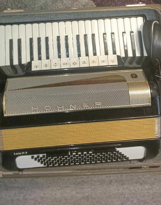 Akordeon Hohner Lucia IV P