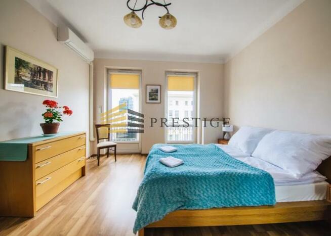 Apartament w kamienicy przy Metro Politechnika