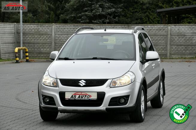 Suzuki SX4 1,6i 120KM Premium/Alu/KeyLessGo/Parktronic/Relingi/Serwisowany