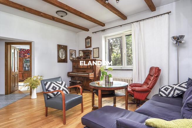 Urokliwy dom z dużym ogrodem Pruszków