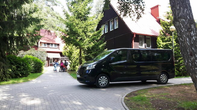 Biuro Podróży Variustur Elbląg i Przewóz osób Bus do 8 osób