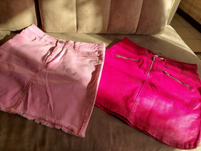 Spódniczki ze skóry 40