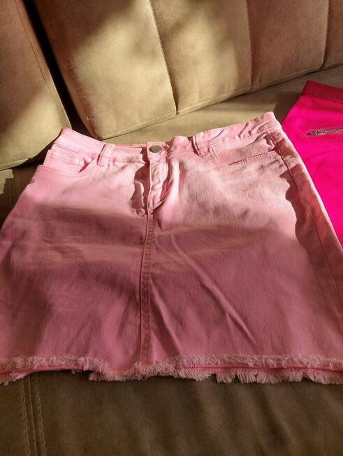 Spódniczki ze skóry 40