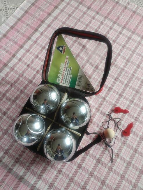 Gra w boule dla 4 graczy w pokrowcu