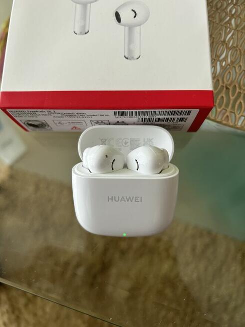 Sprzedam słuchawki Huawei.