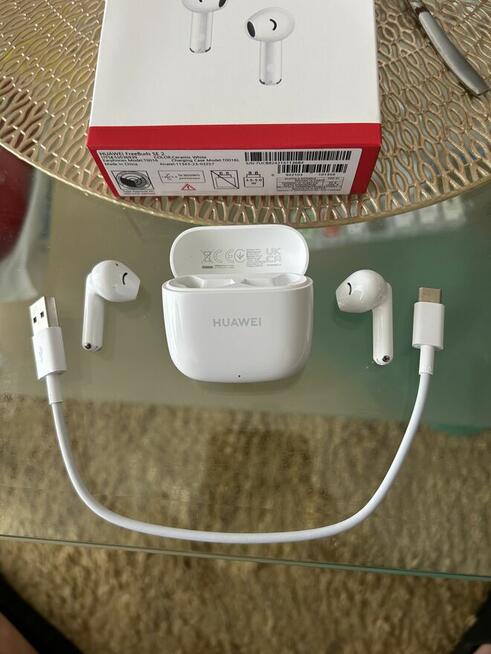 Sprzedam słuchawki Huawei.