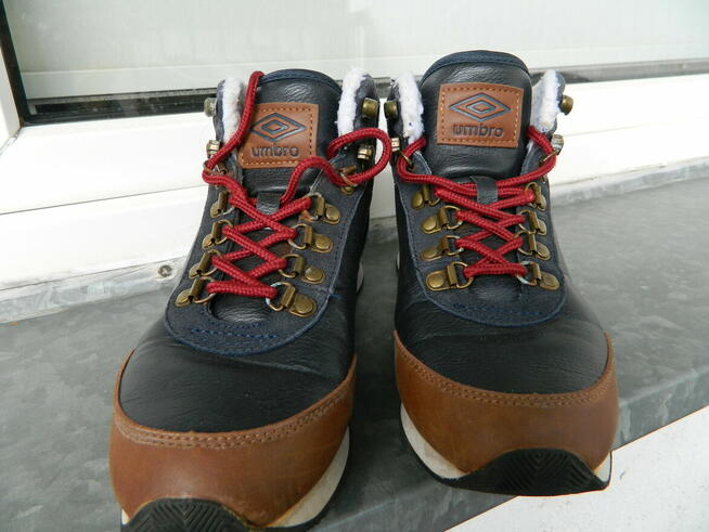 Sprzedam buty Umbro zimowe