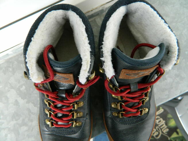 Sprzedam buty Umbro zimowe