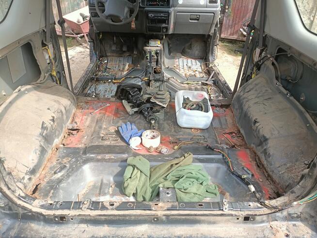 Suzuki Jimny na części