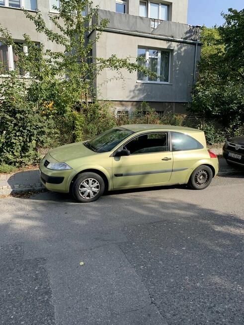 Syndyk sprzeda pojazd Renault Megane