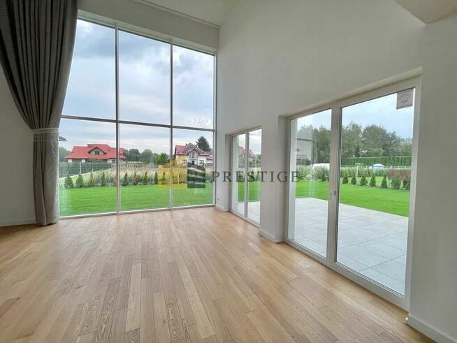 Luksusowy dom wolnostojący - salon 6m!