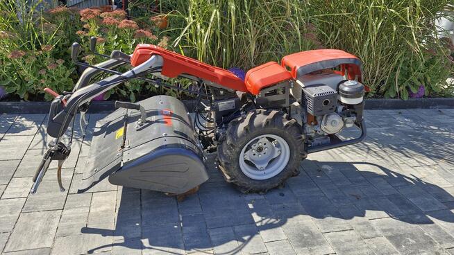 Ciągnik jednoosiowy OLEO-MAC NIBBI KAM 13S silnik honda