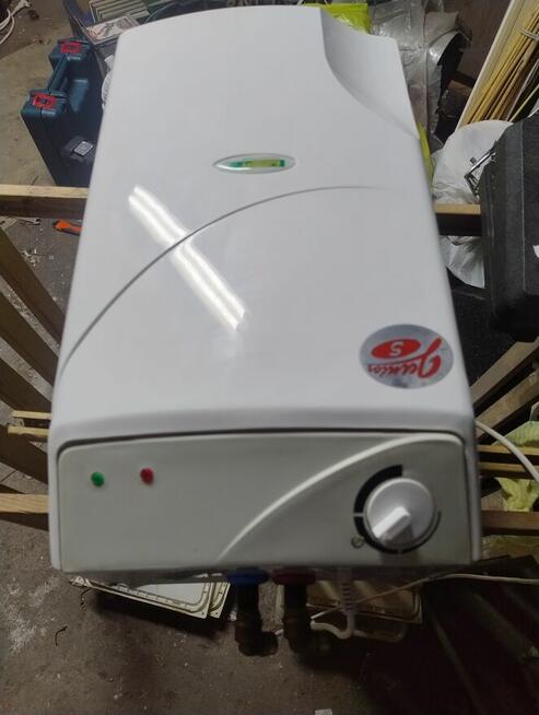 Mam do sprzedania elektryczny ogrzewacz wody junior 5p