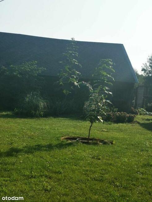 Urokliwy dom z fotowoltaiką i przestronnym ogrodem