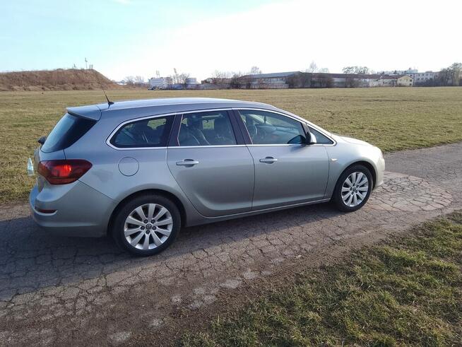 Opel Astra J