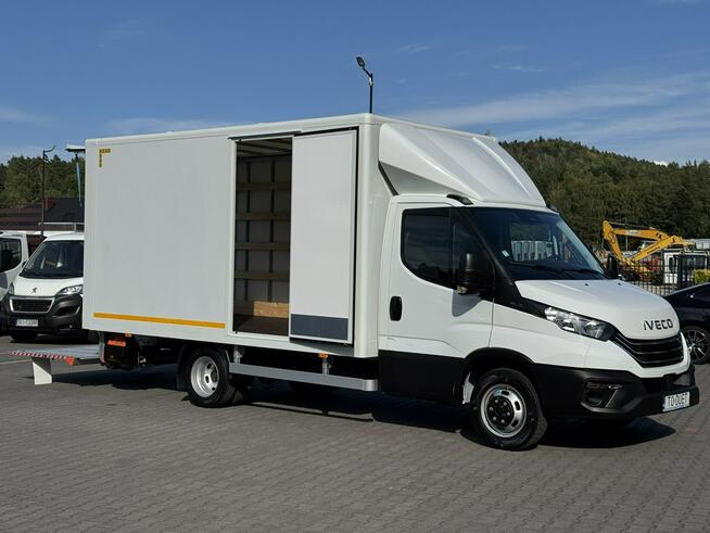 Iveco Daily 35C14 Kontener + Winda 750kg Na Bliźniaku Koła Bliźniacze (Master, Sprinter)