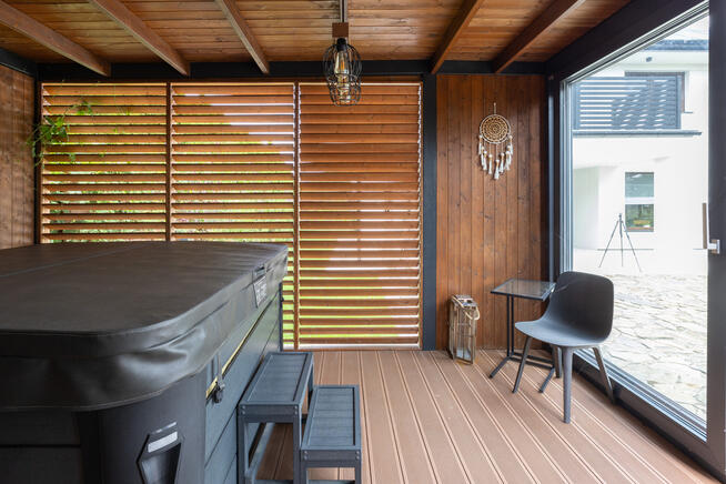 Nowoczesny dom z sauną, pięknym ogrodem - Wilkszyn