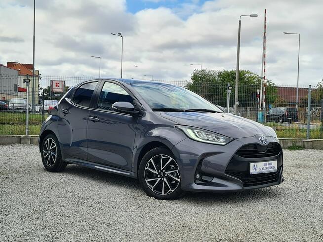 Toyota Yaris HYBRID Kamera Full Led 2xPDC Klimatronik Asystent Radar Sensory Alu