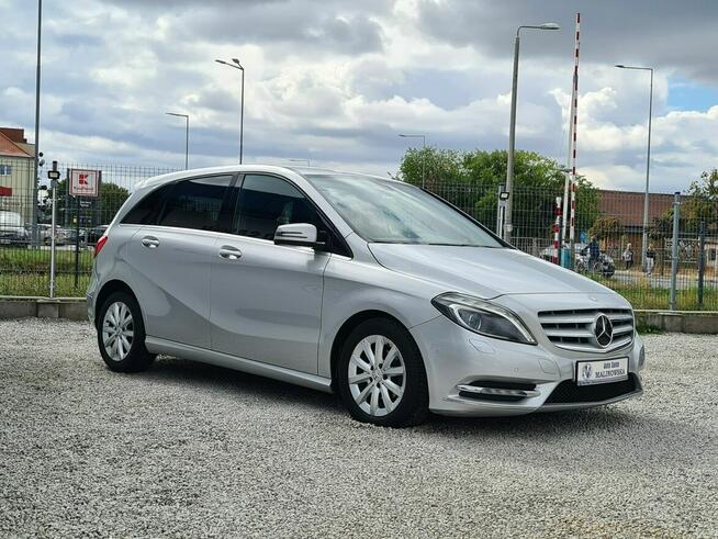 Mercedes B 180 Salon PL Serwisowany Xenon Led 2xPDC Klimatyzacja Sensory Komputer Alu