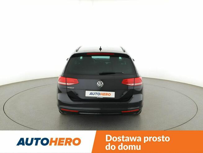Volkswagen Passat Comfortline BlueMotion 150KM automat navi PDC grzane fotele ACC climat