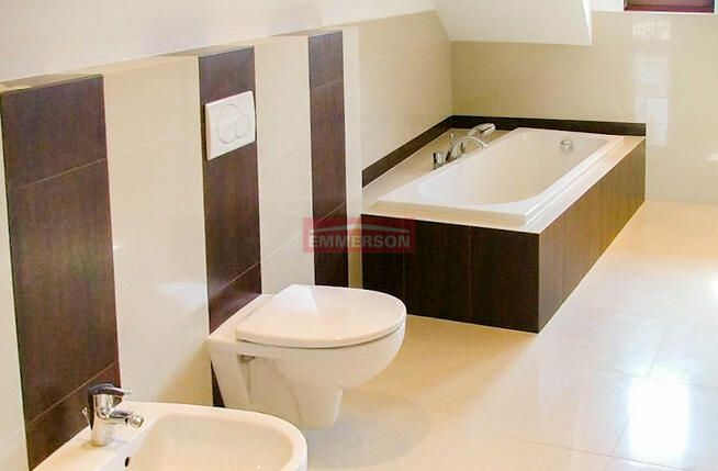 Atrakcyjny, słoneczny dom, równiez dla firm