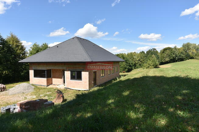 Piękny parterowy dom z dużą działką- gm. Łapanów