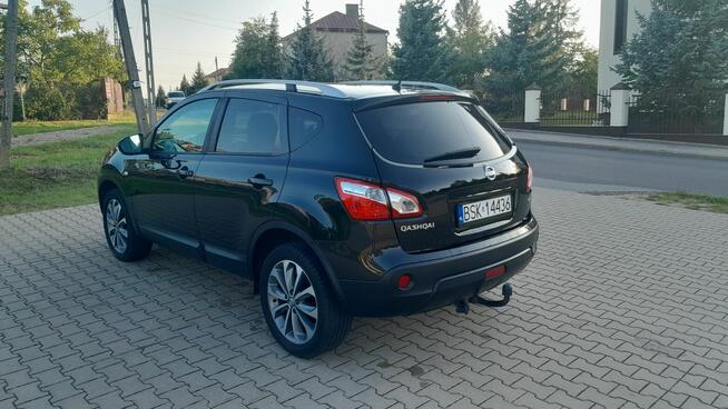 Sprzedma bardzo łądnego Nissana Qashqai 2.0dci