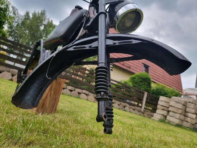 Jawa 200 - rama motoru + dodatki