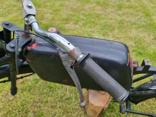 Jawa 200 - rama motoru + dodatki