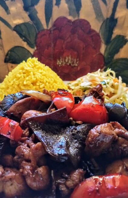 Kucharz kuchni azjatyckiej /orientalnej