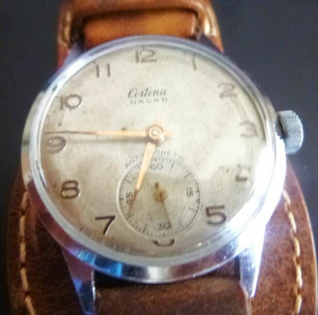 certina 1944 r . swiss