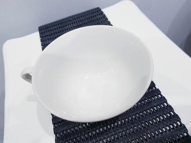 Stara porcelanowa filiżanka