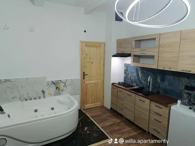 Apartament Jacuzzi z Wanną z hydromasażem