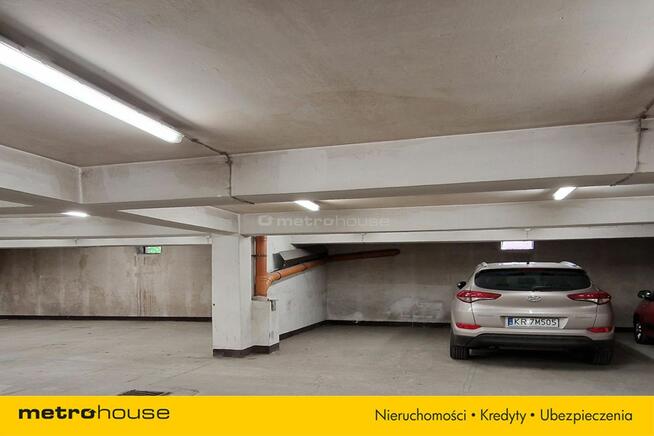 Miejsce postojowe w garażu okolica 29 Listopada