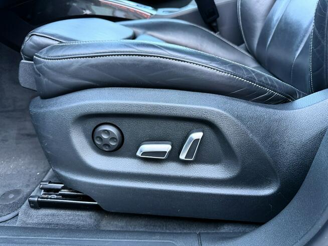 Audi SQ5 Panorama dach, Skórzana tapicerka, Podgrzewane fotele, Światła LED