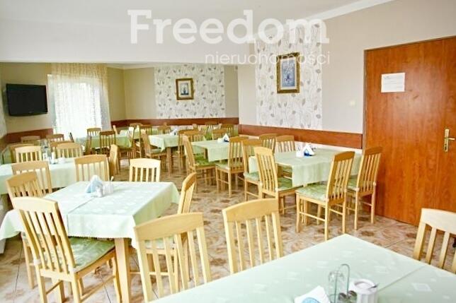 Pensjonat 80 miejsc noclegowych 300 m od morza.