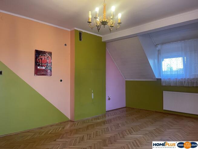 Przestronny dom 300 m², 9 pokoi, działka 800 m²