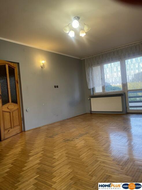 Przestronny dom 300 m², 9 pokoi, działka 800 m²