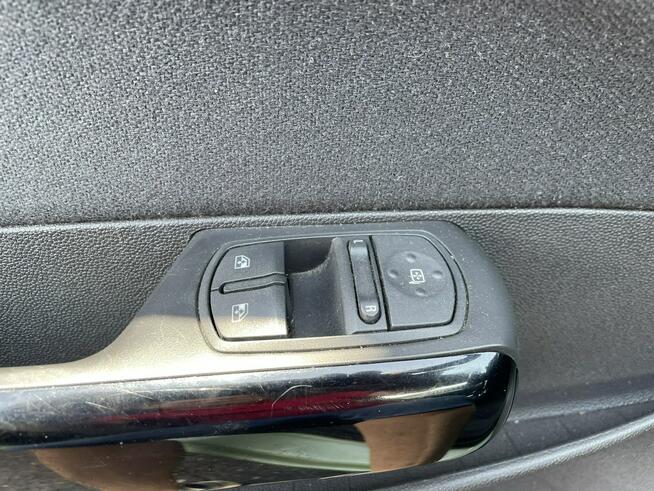 Opel Corsa 1,2-16V Klima Salon PL Bagażnik na Rowery Model 2010