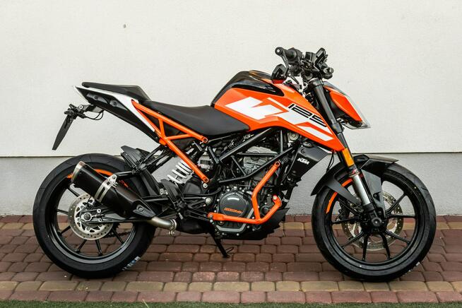 KTM duke 125 R 2018 ABS KSIĄŻKA Raty Transport Największy Wybór Moto 125 W PL