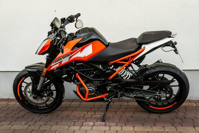 KTM duke 125 R 2018 ABS KSIĄŻKA Raty Transport Największy Wybór Moto 125 W PL