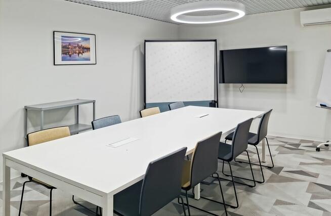 Dostęp do profesjonalnej przestrzeni coworkingowej