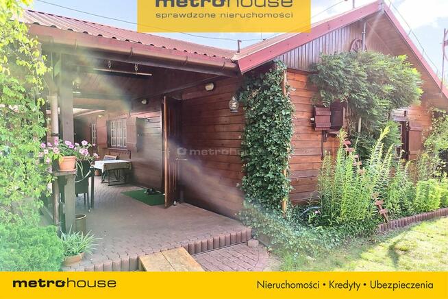 Dom letniskowy na dużej działce. Blisko jeziora