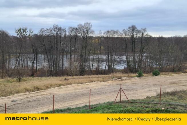 Na sprzedaż dom w stanie surowym zamkniętym.