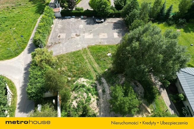 Ogrodzona działka, Wszystkie Media, Asfalt!