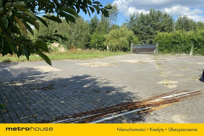 Ogrodzona działka, Wszystkie Media, Asfalt!