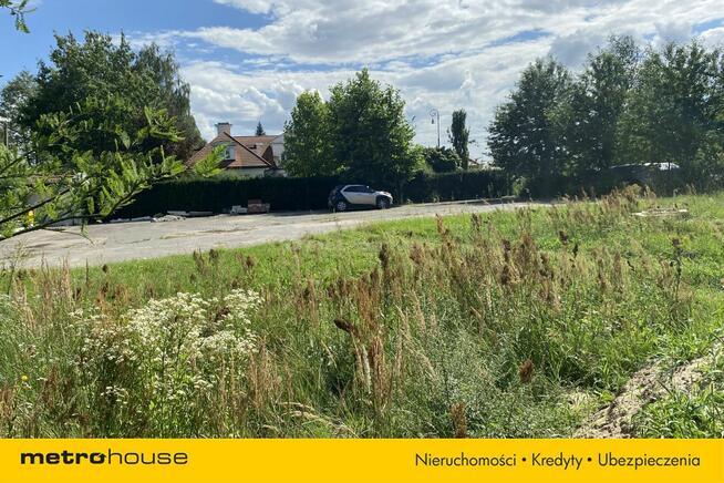 Ogrodzona działka, Wszystkie Media, Asfalt!