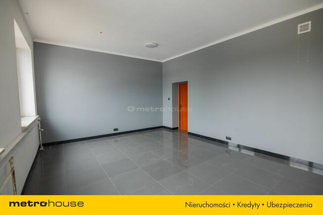 Obiekt biurowo-produkcyjny 930 m² ,działka 4561 m²