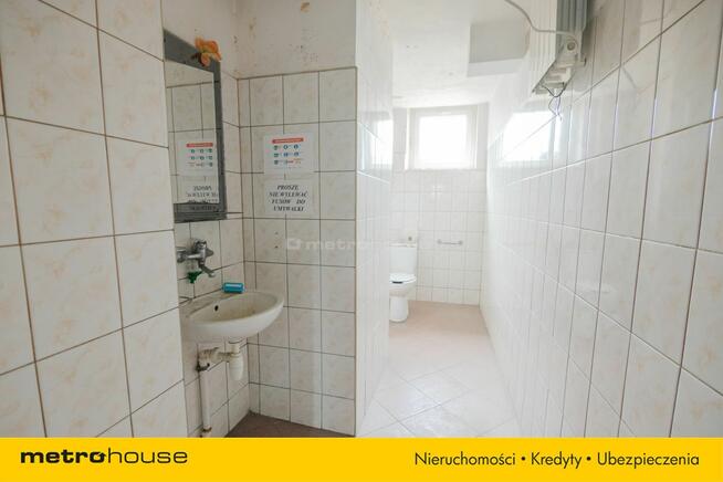 Obiekt biurowo-produkcyjny 930 m² ,działka 4561 m²